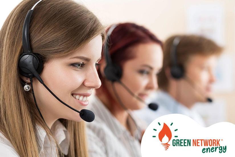 Puoi contattare il Servizio Clienti di Green Network al Numero Verde (diverso da fisso e da cellulare) oppure attraverso i canali online. Per attivare luce e gas chiama invece lo Sportello Attivazioni.